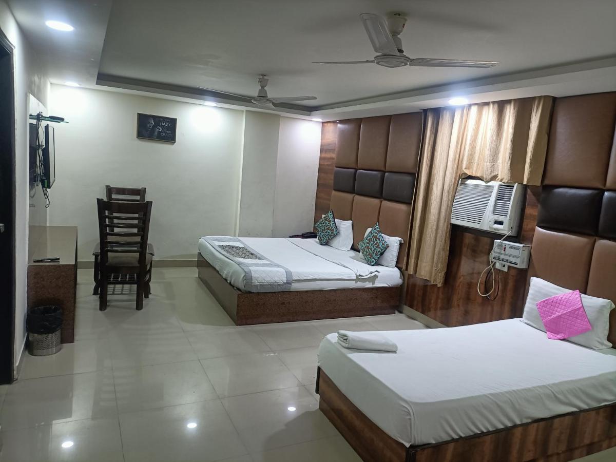 Hotel Le Mount Near Igi Airport Нью-Дели Экстерьер фото
