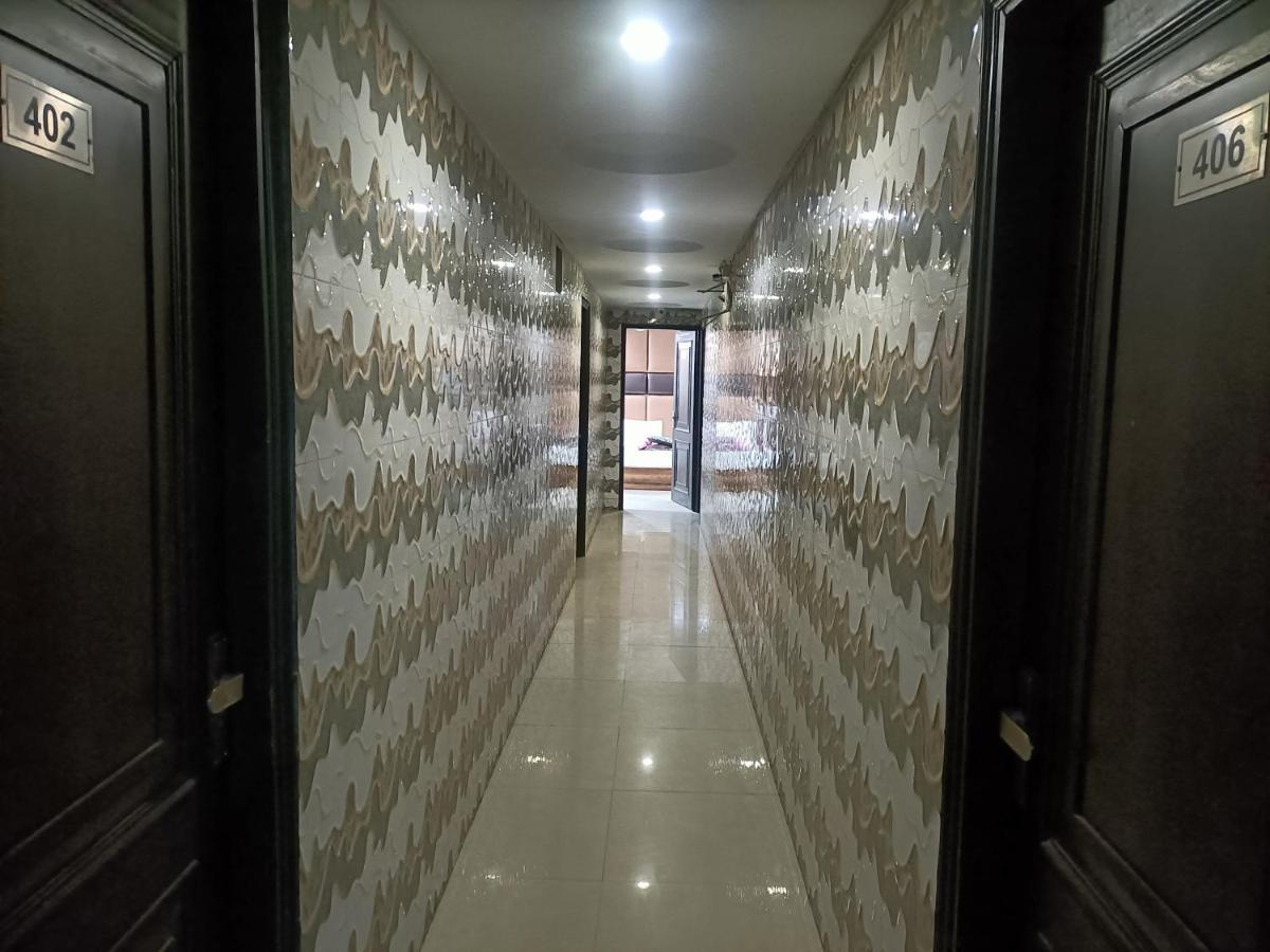Hotel Le Mount Near Igi Airport Нью-Дели Экстерьер фото