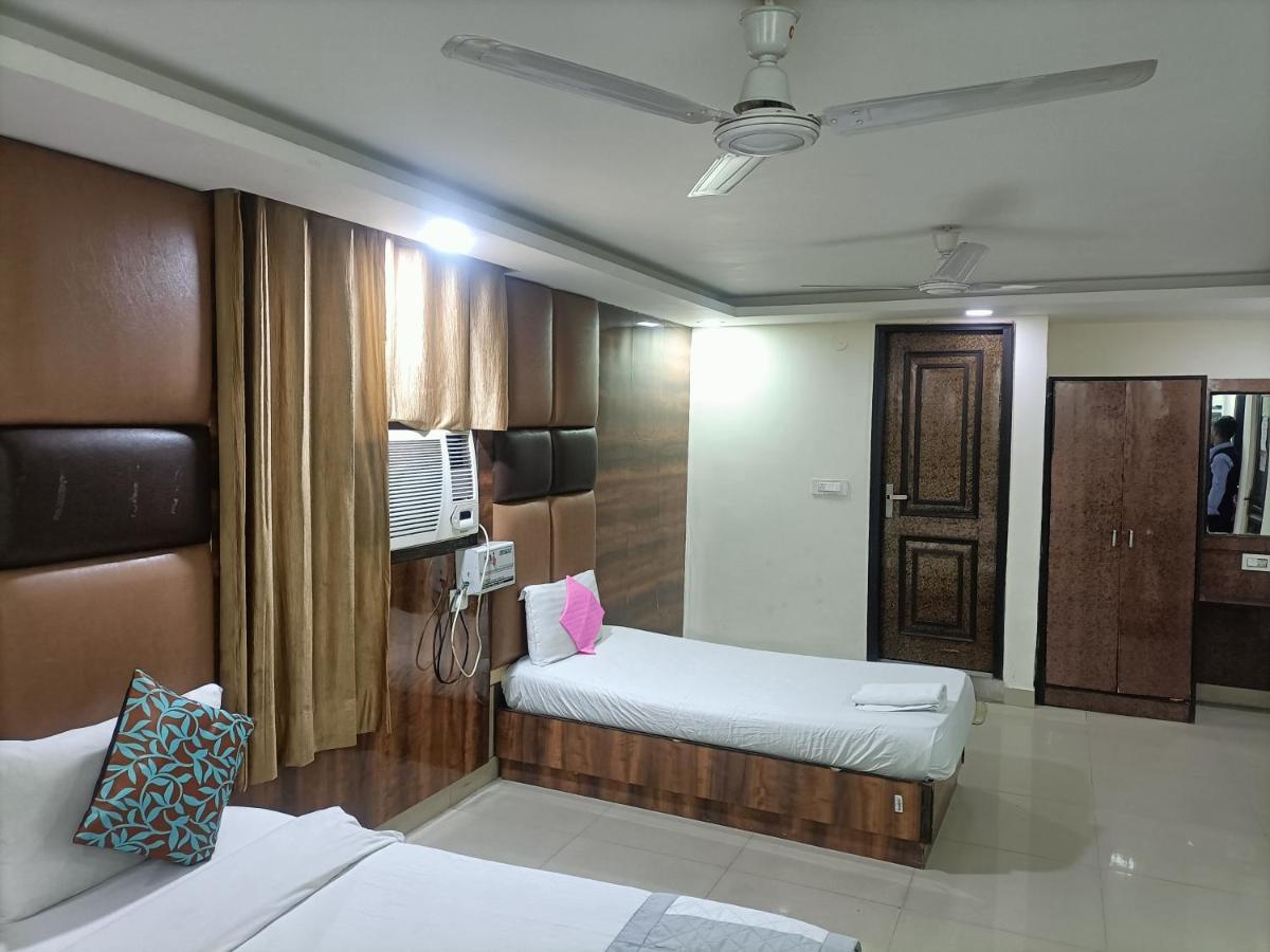Hotel Le Mount Near Igi Airport Нью-Дели Экстерьер фото