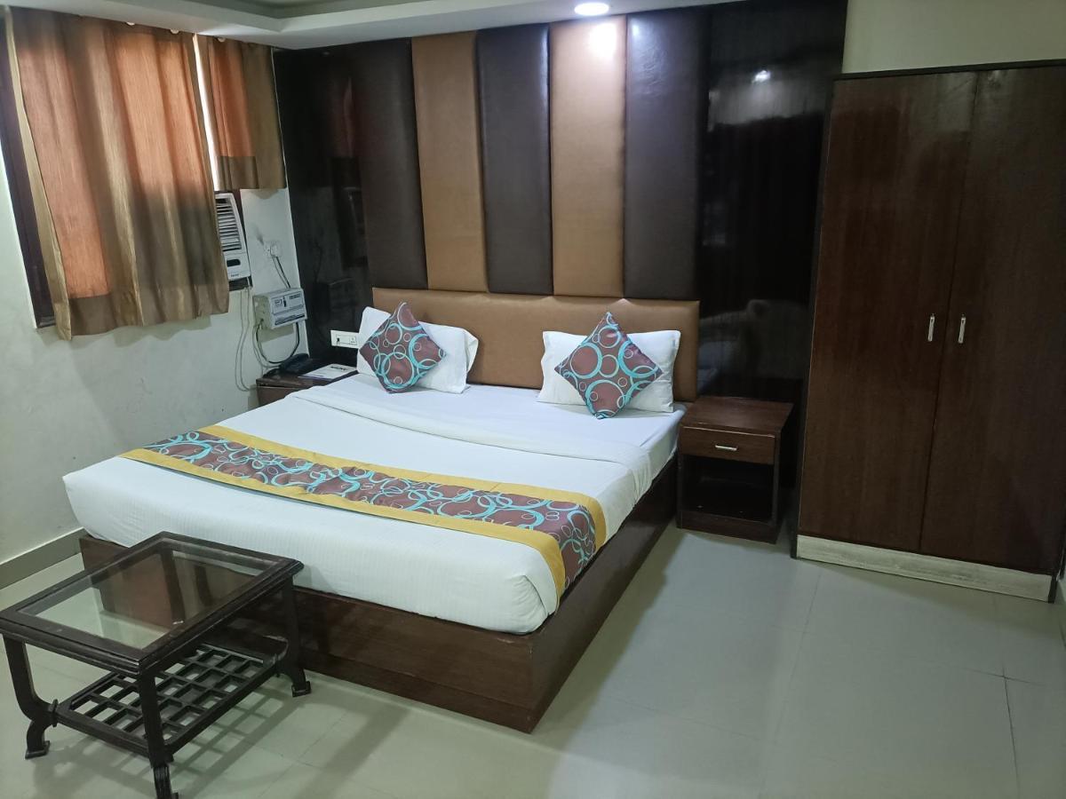Hotel Le Mount Near Igi Airport Нью-Дели Экстерьер фото