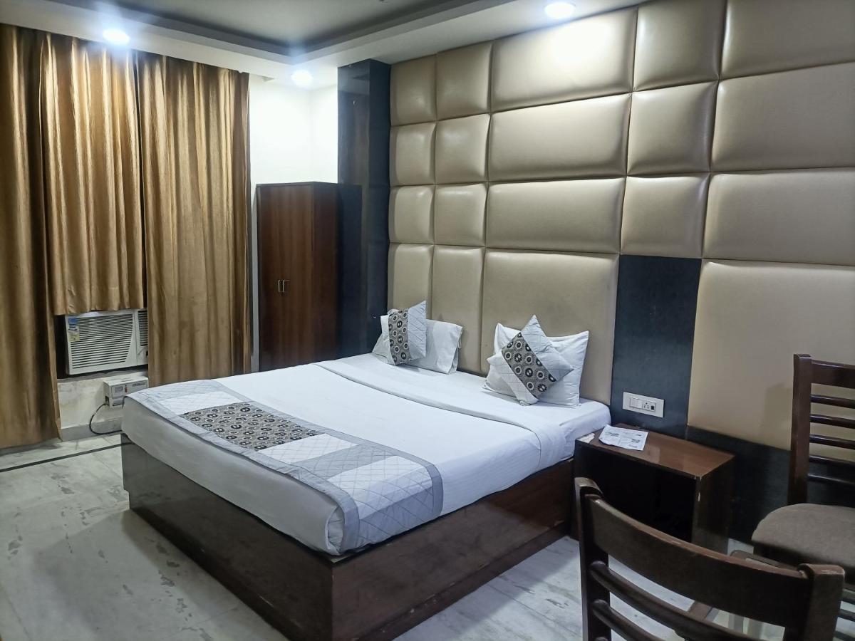 Hotel Le Mount Near Igi Airport Нью-Дели Экстерьер фото