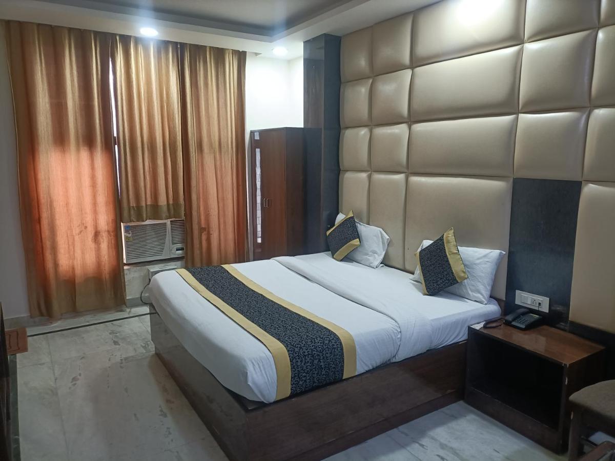 Hotel Le Mount Near Igi Airport Нью-Дели Экстерьер фото