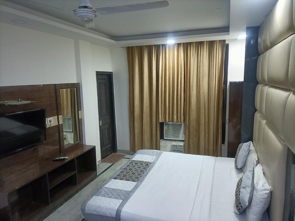 Hotel Le Mount Near Igi Airport Нью-Дели Экстерьер фото