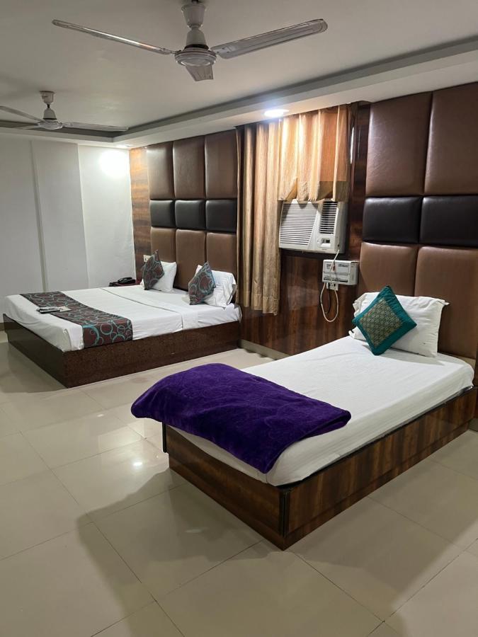 Hotel Le Mount Near Igi Airport Нью-Дели Экстерьер фото
