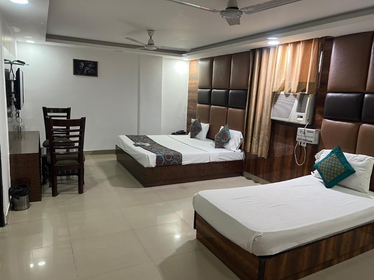 Hotel Le Mount Near Igi Airport Нью-Дели Экстерьер фото